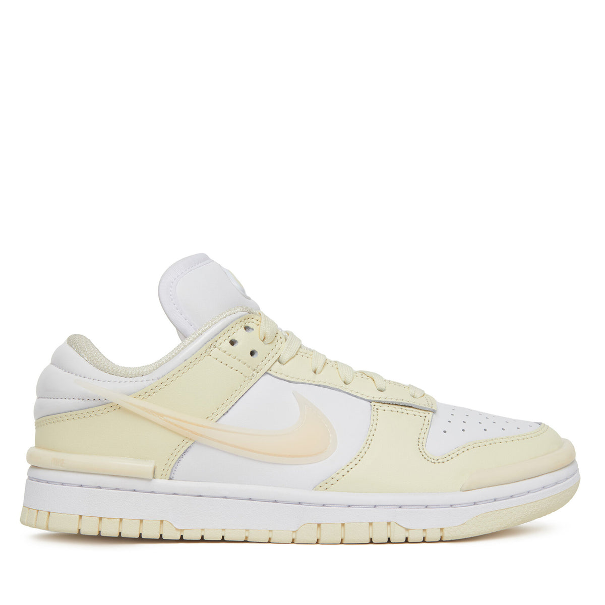 Nike Сникърси Dunk Low Twist DZ2794 104 Бял