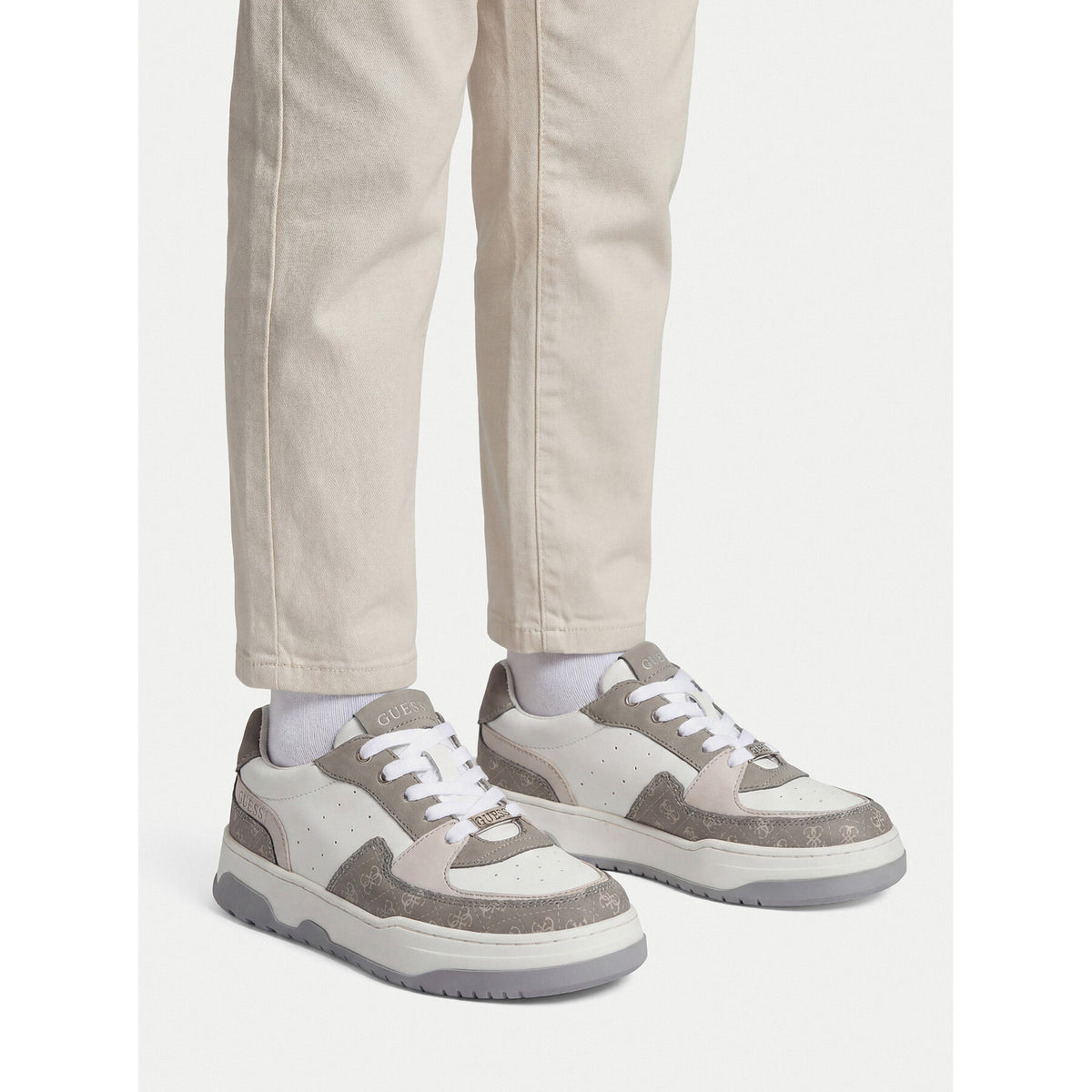 Guess Сникърси EO-CI12-CAROL-06 Сив