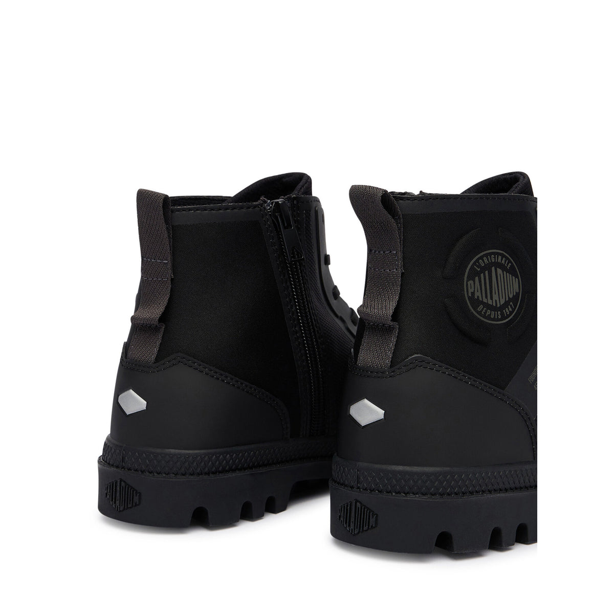 Palladium Туристически oбувки Pampa Hi Care Zip 74945-008-M Черен