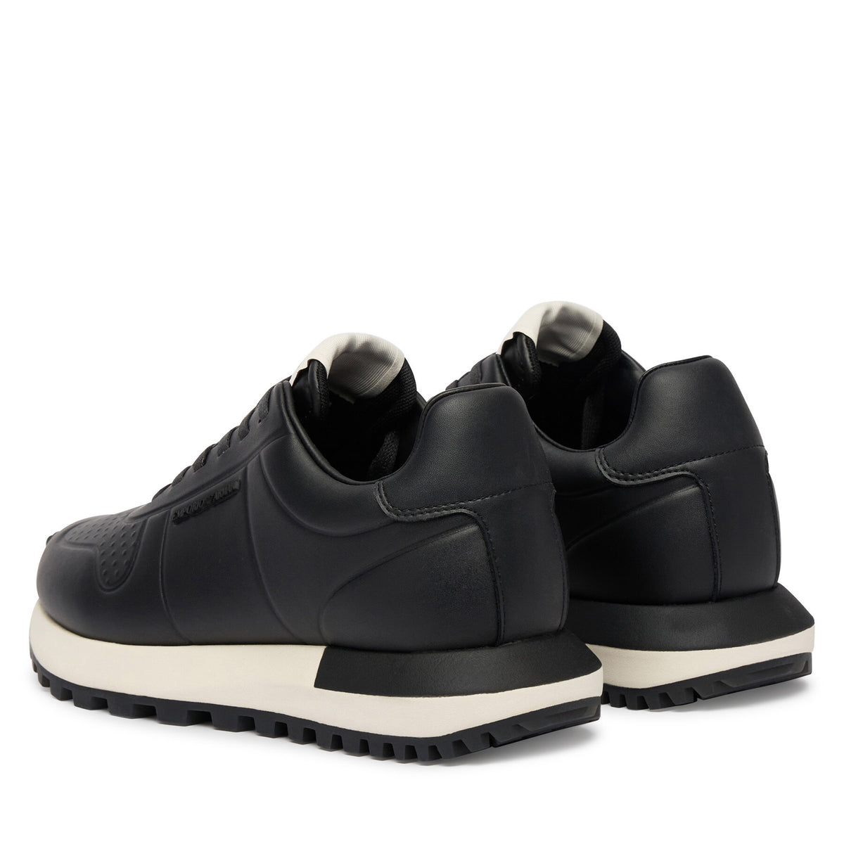 Emporio Armani Сникърси EM003740 AF19726 MC005 Черен