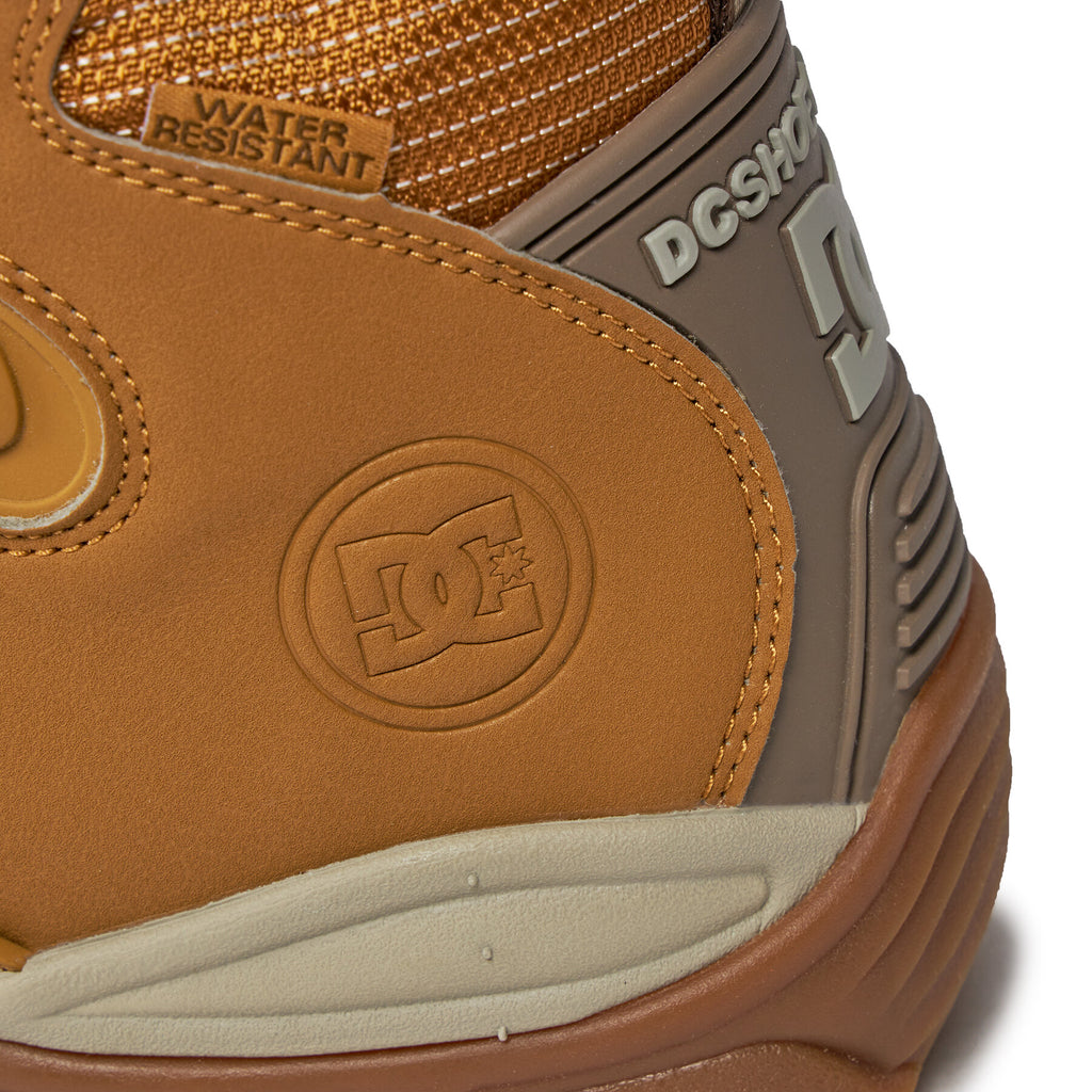 DC Shoes Туристически oбувки Navigator ADYB100017 Кафяв