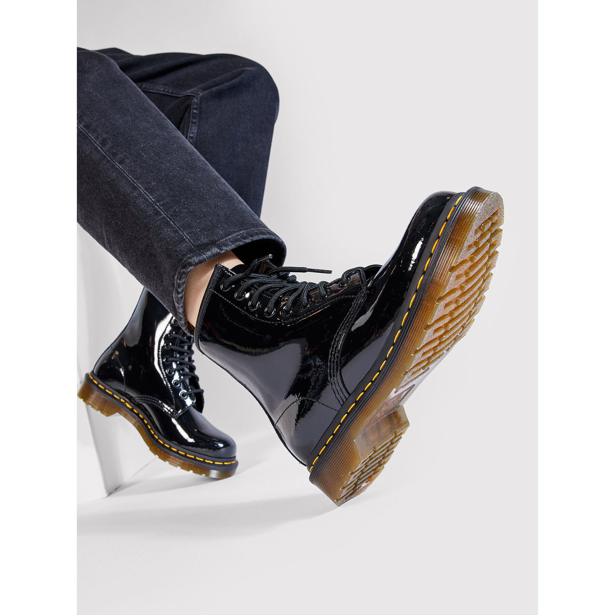 Dr. Martens Кубинки 1460 W 11821011 Черен