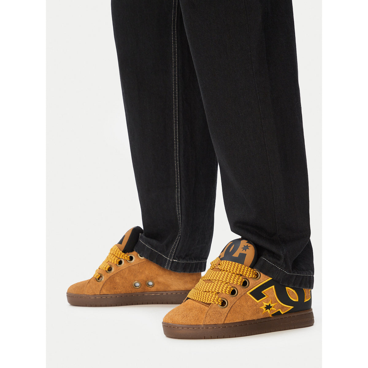 DC Shoes Сникърси EO-COURT GRAFFIK PUFF DC04304272 Кафяв