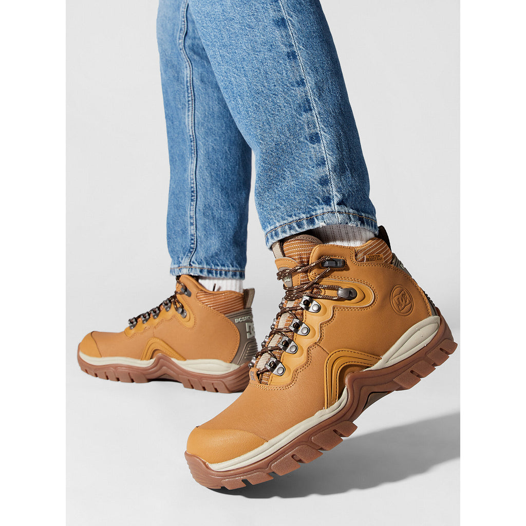 DC Shoes Туристически oбувки Navigator ADYB100017 Кафяв
