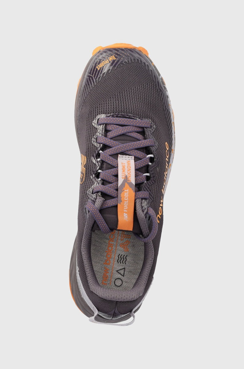 New Balance маратонки FuelCell Summit Unknown v4