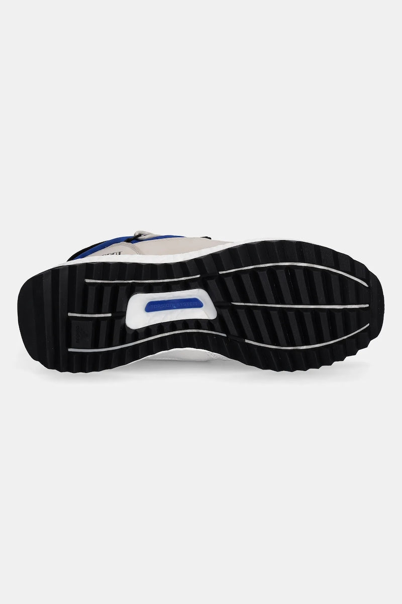 Апрески adidas x Moon Boot