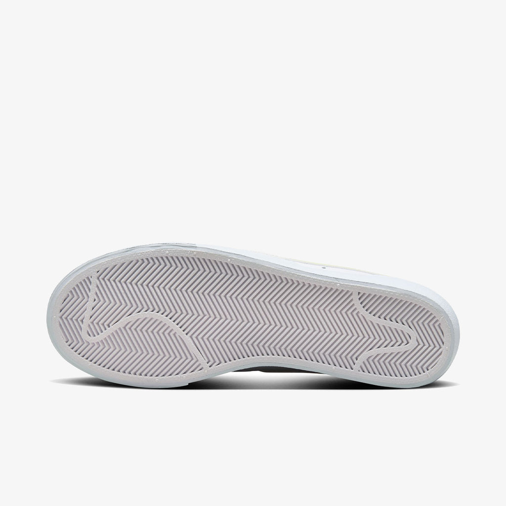 Nike Blazer Low Platform