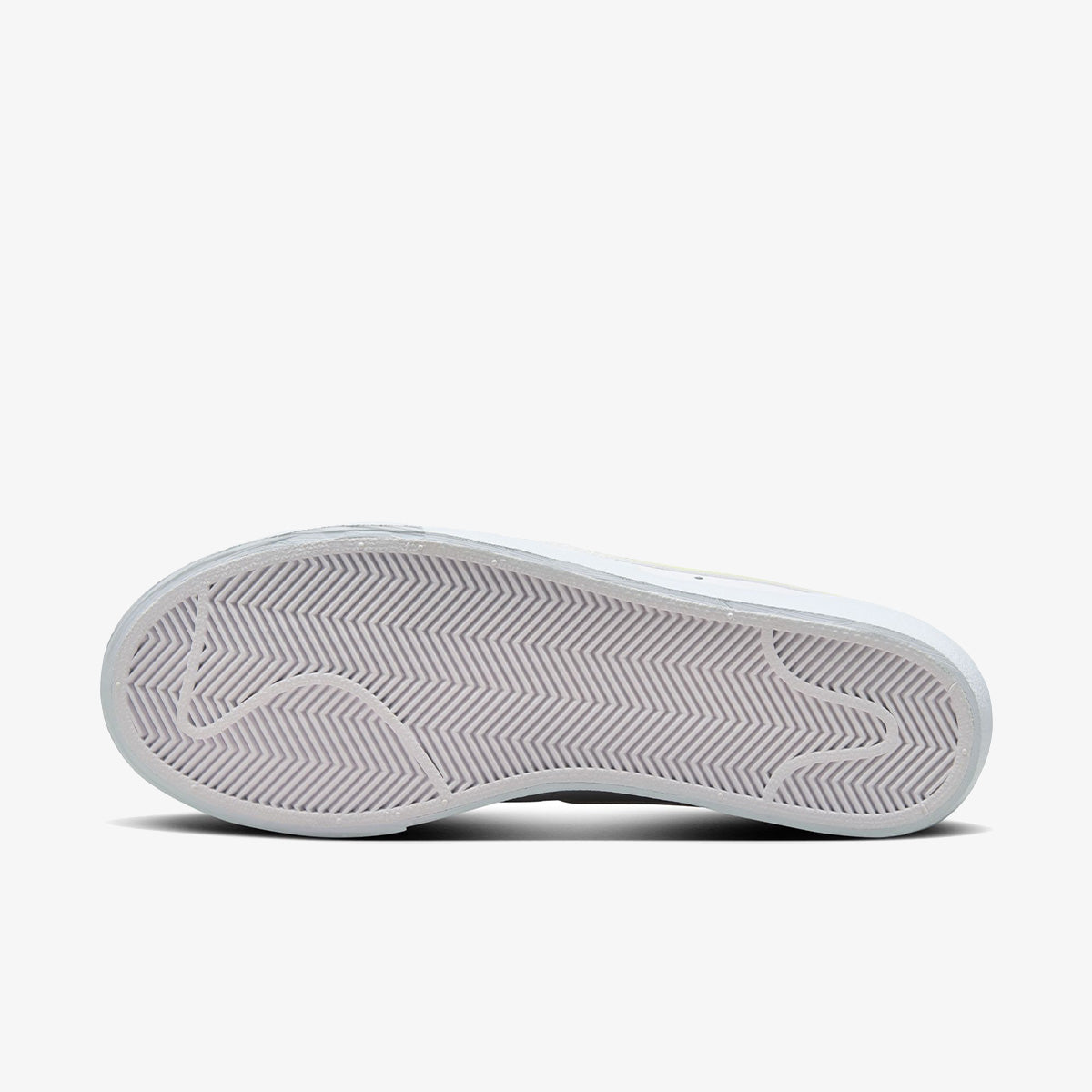 Nike Blazer Low Platform