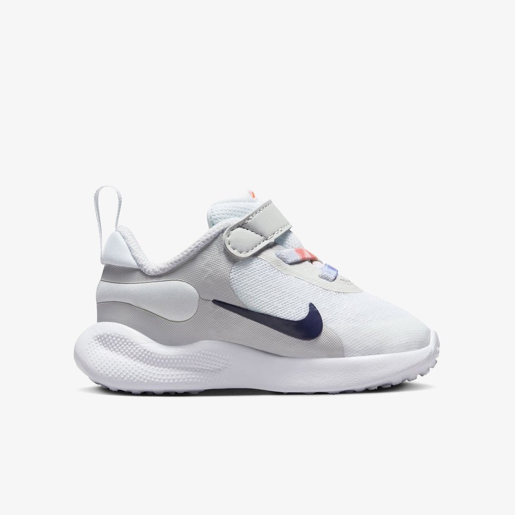 Nike Nike Revolution 7