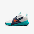 Nike Team Hustle 12