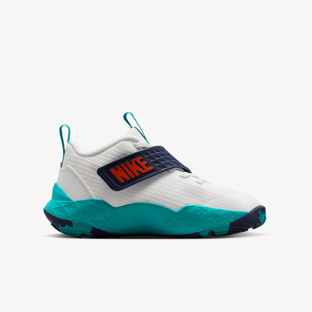 Nike Team Hustle 12