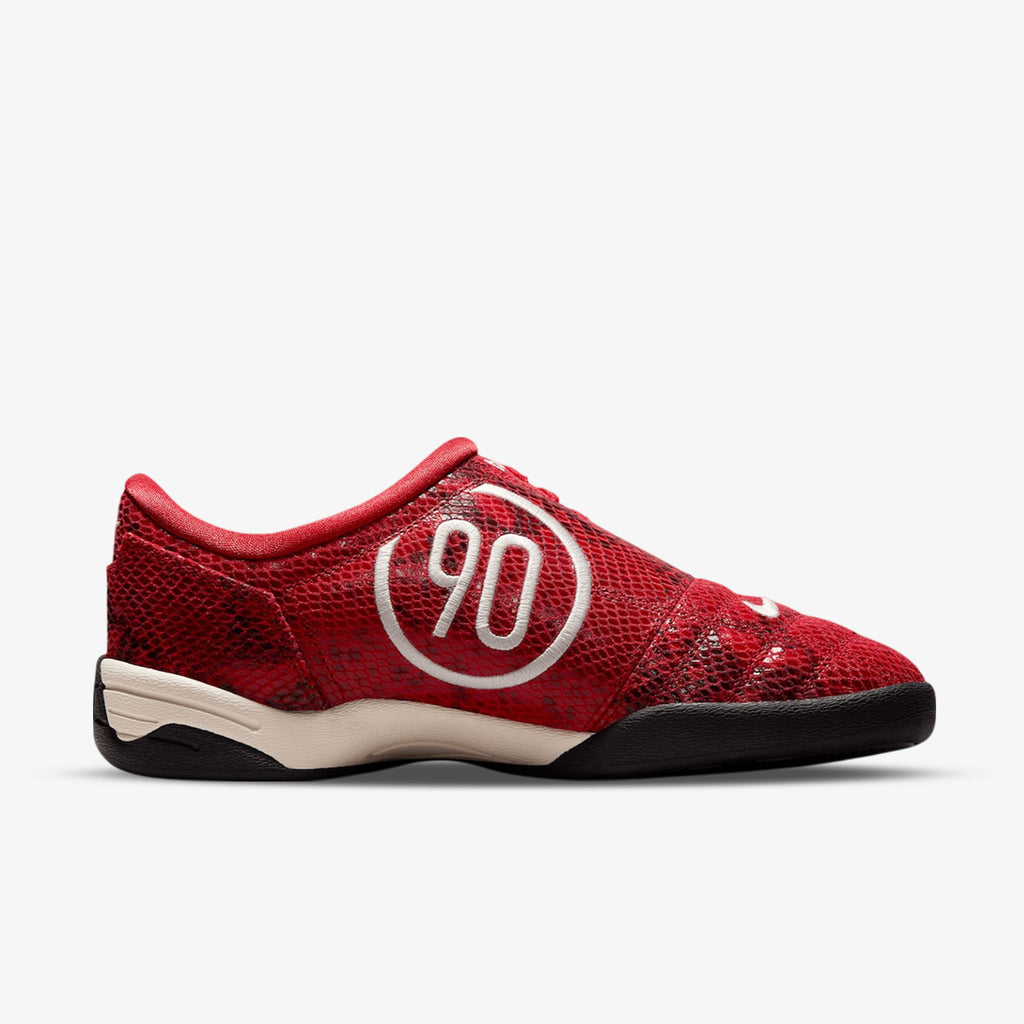 NIKE Спортни обувки Total 90 SE