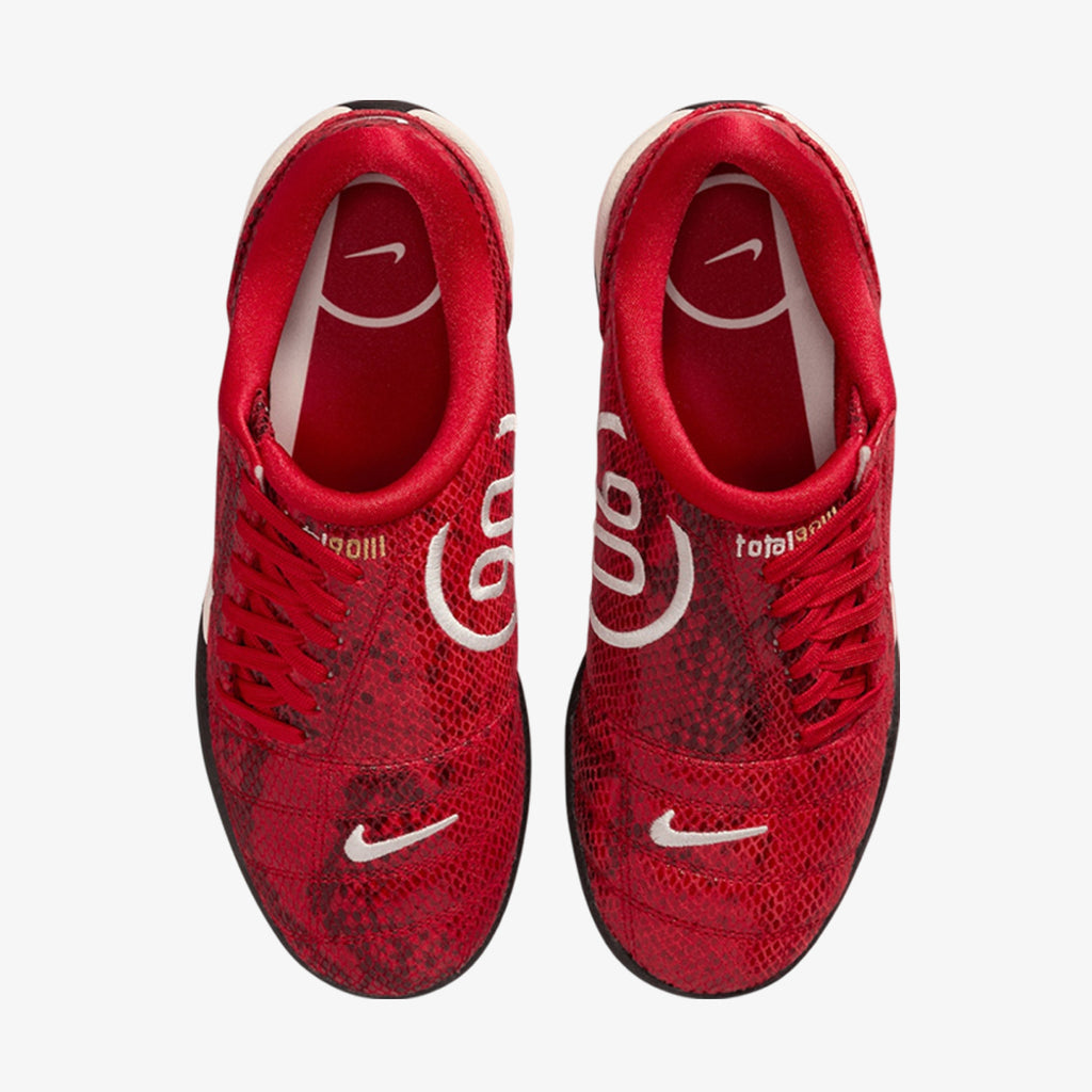 NIKE Спортни обувки Total 90 SE