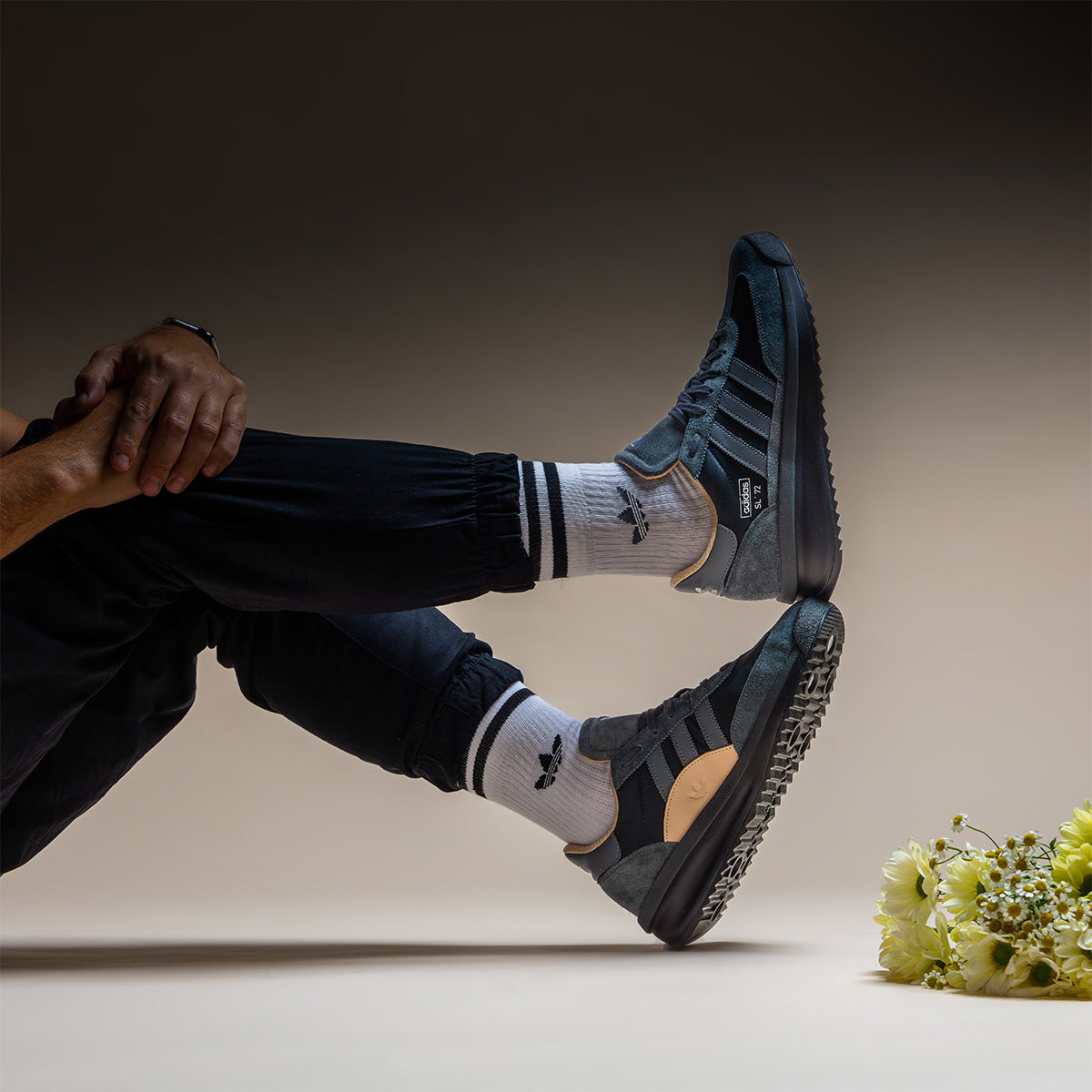 adidas Спортни обувки SL 72
