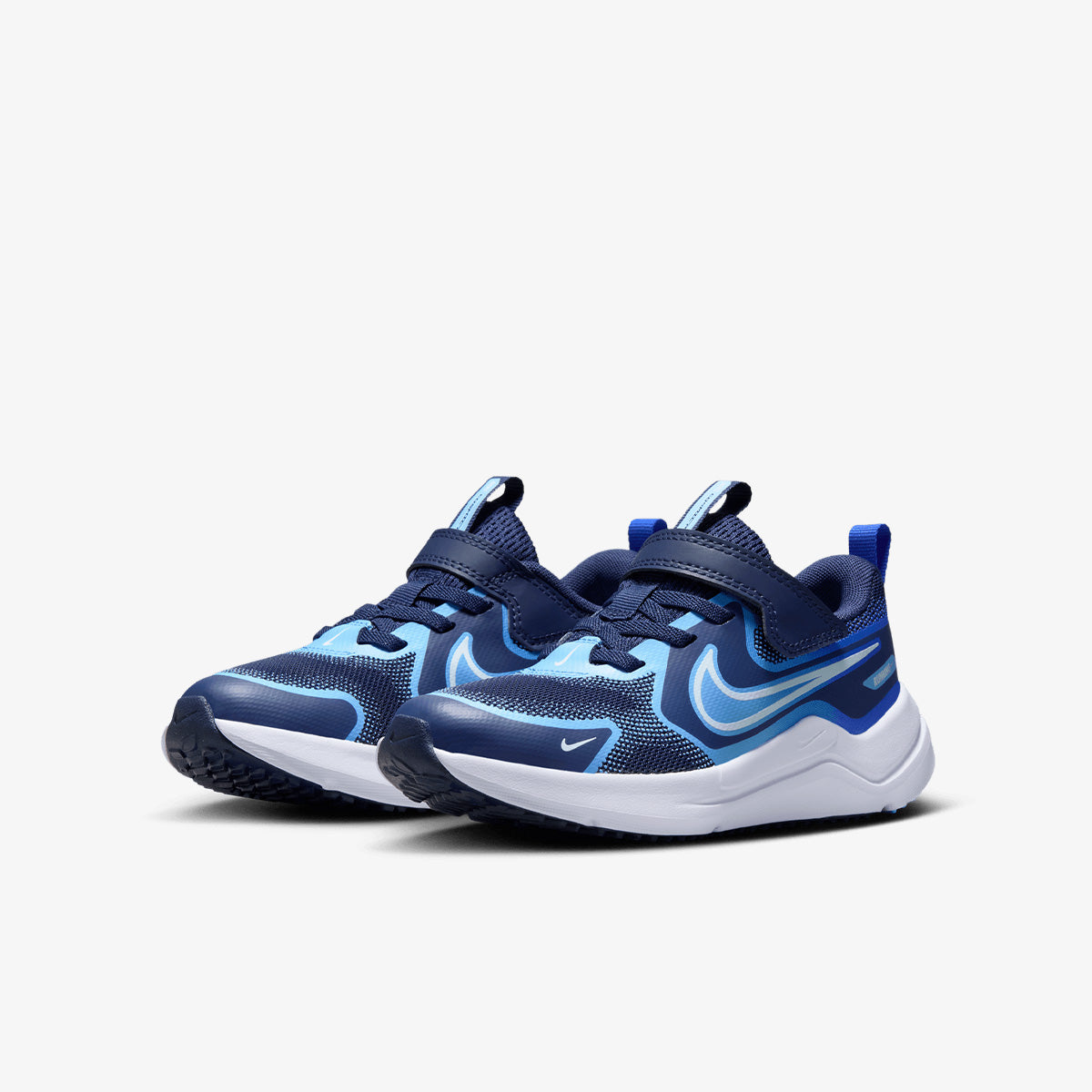 Nike Cosmic Runner