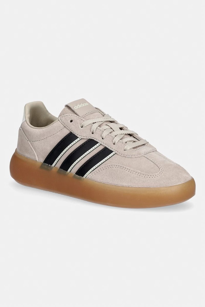 Велурени маратонки adidas Barreda Decode
