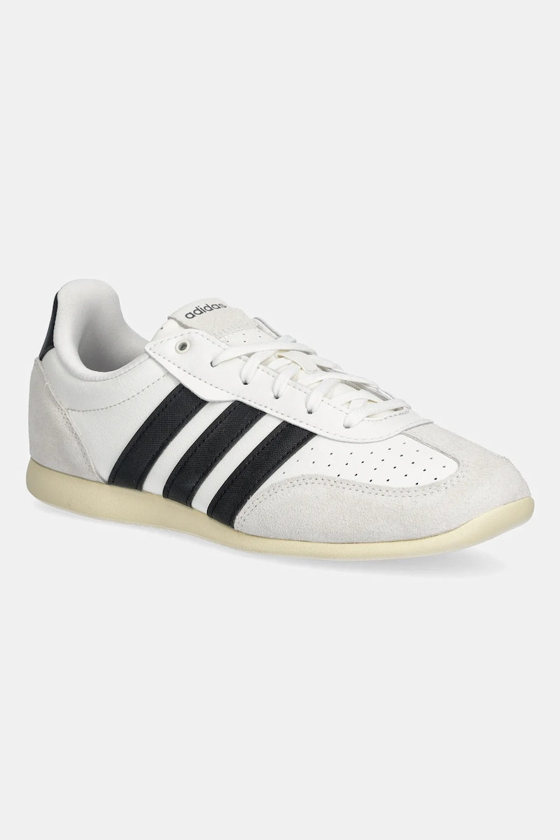 Маратонки adidas Barreda