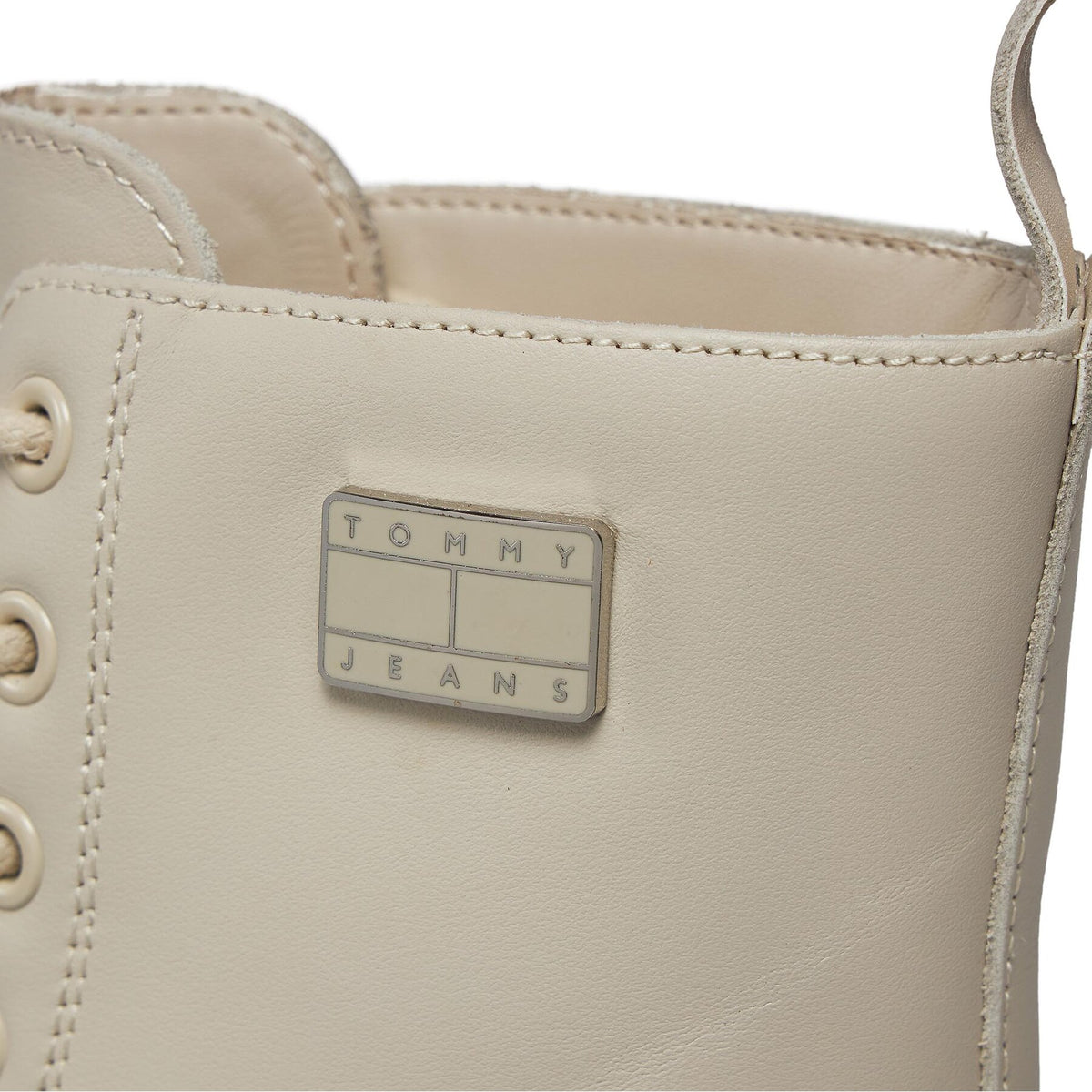 Tommy Jeans Туристически oбувки Tjw Chunky Leather Boot EN0EN02503 Бежов