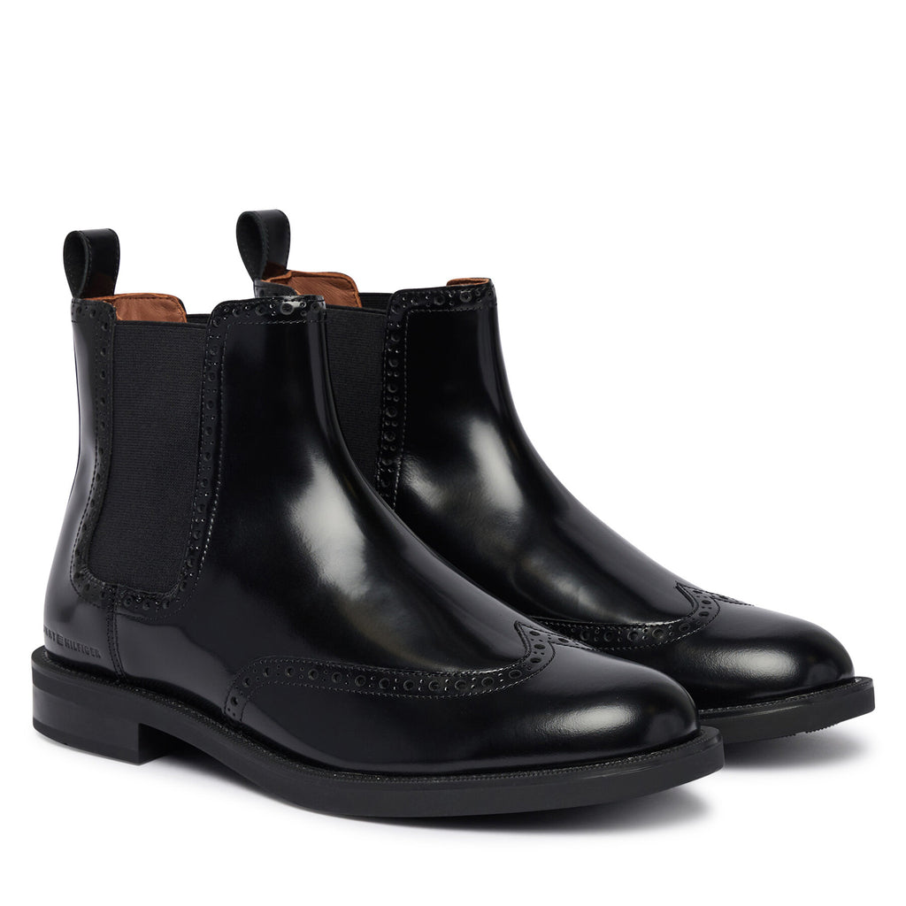 Tommy Hilfiger Боти тип челси Lth Abrasivato Brogue Chelsea FM0FM06079 Черен
