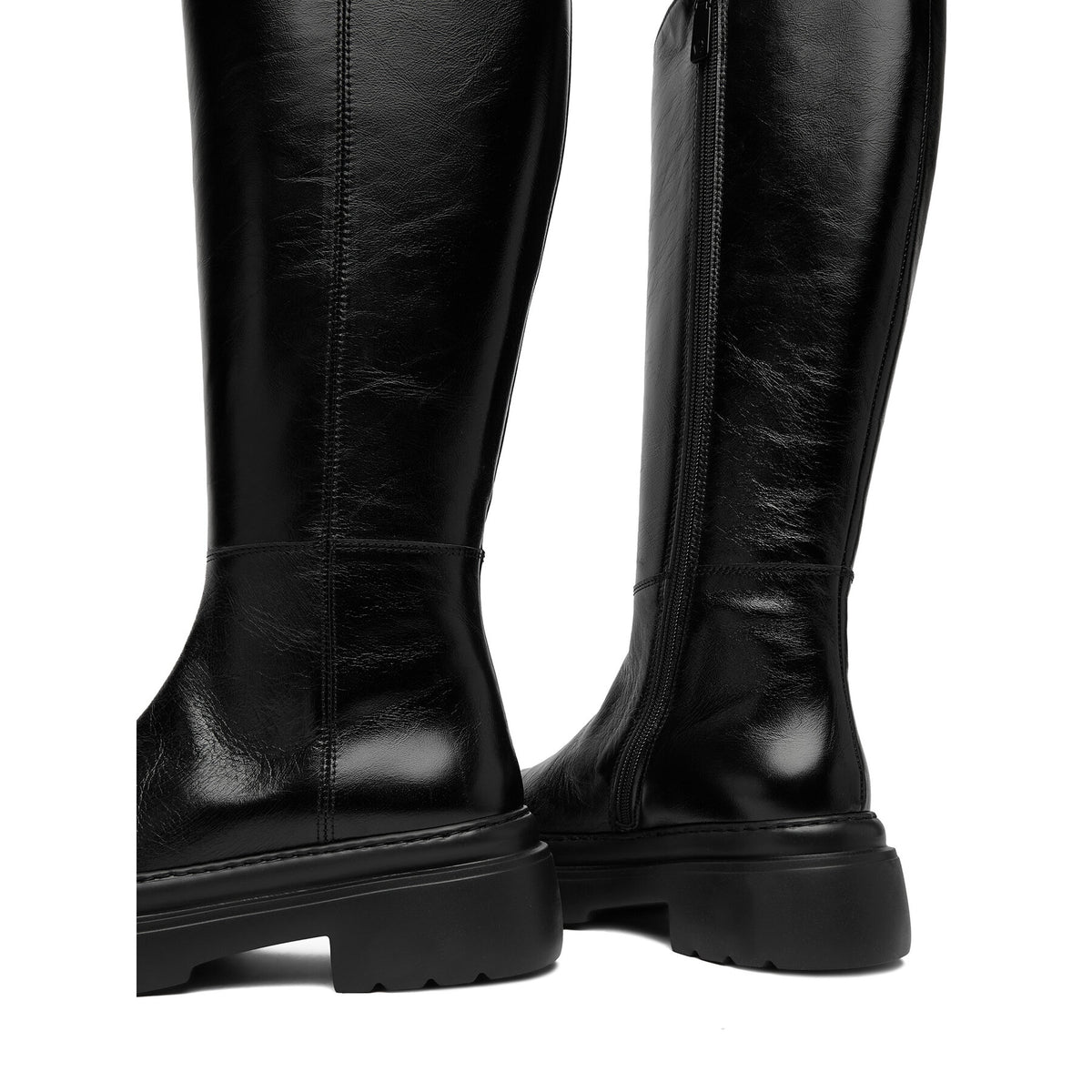 Aigner Ботуши 1252040 Черен