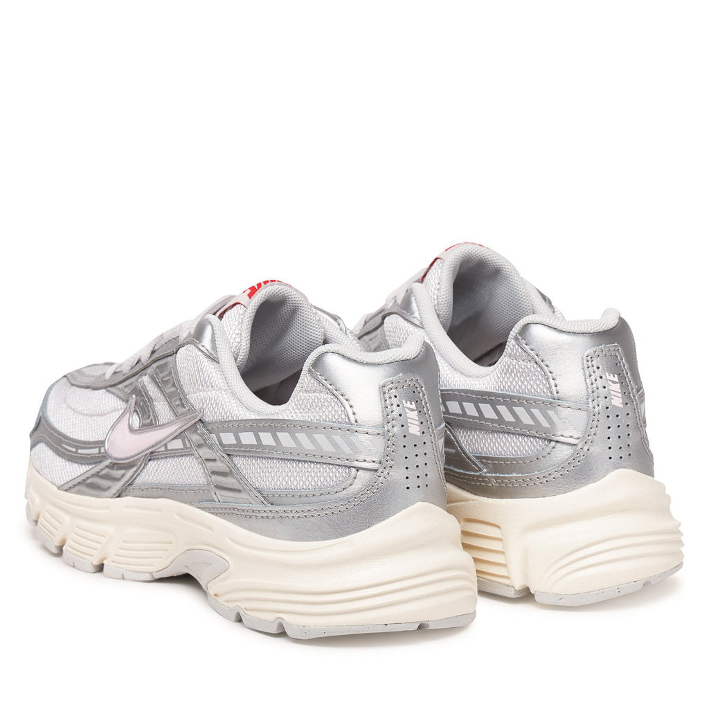 Nike Сникърси Wmns Initiator FZ9020 Сребрист