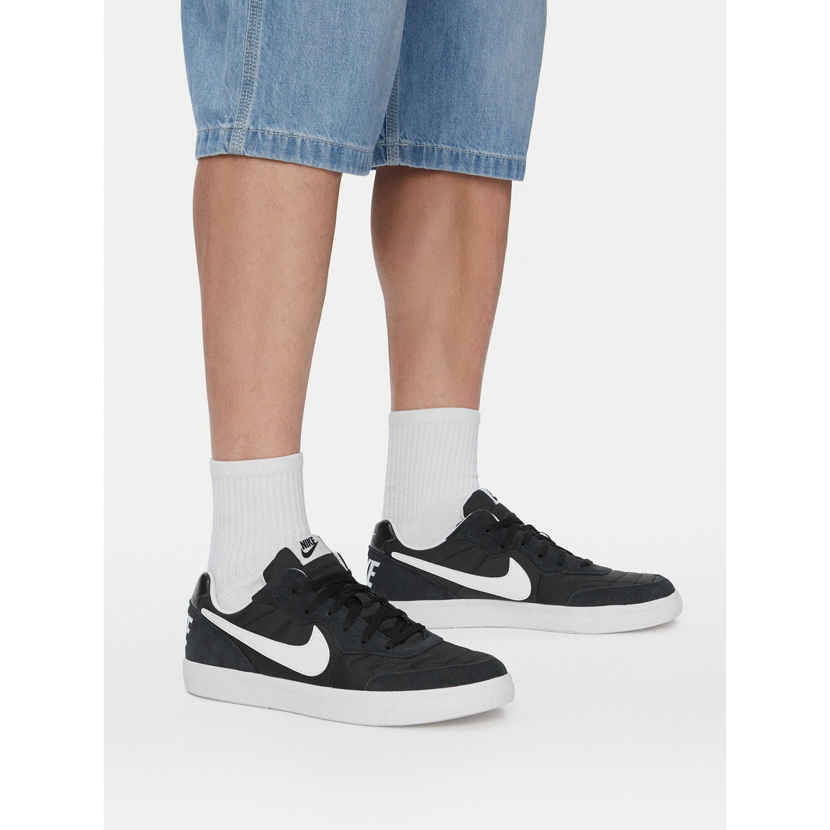 Nike Сникърси Nsw Tiempo Trainer 644843 012 Черен