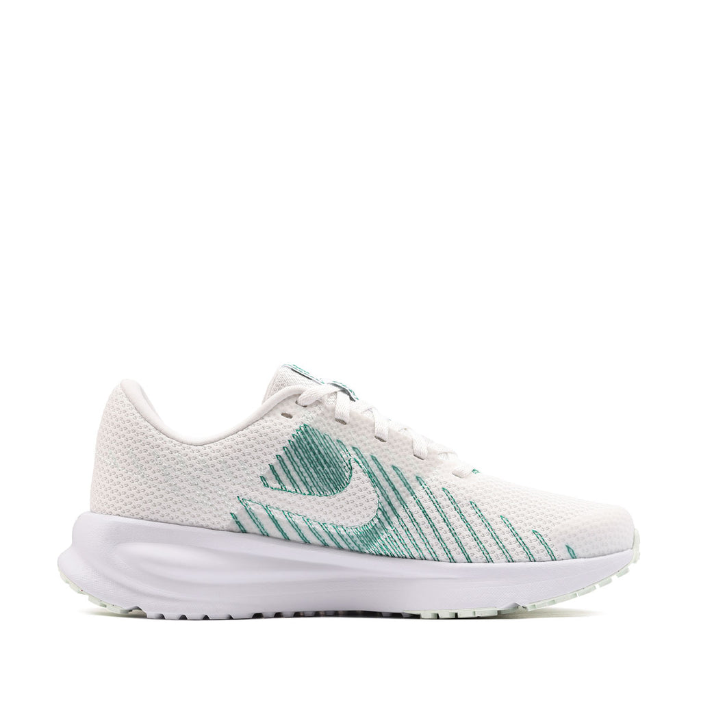 Nike Run Defy HM9593-122 Дамски маратонки