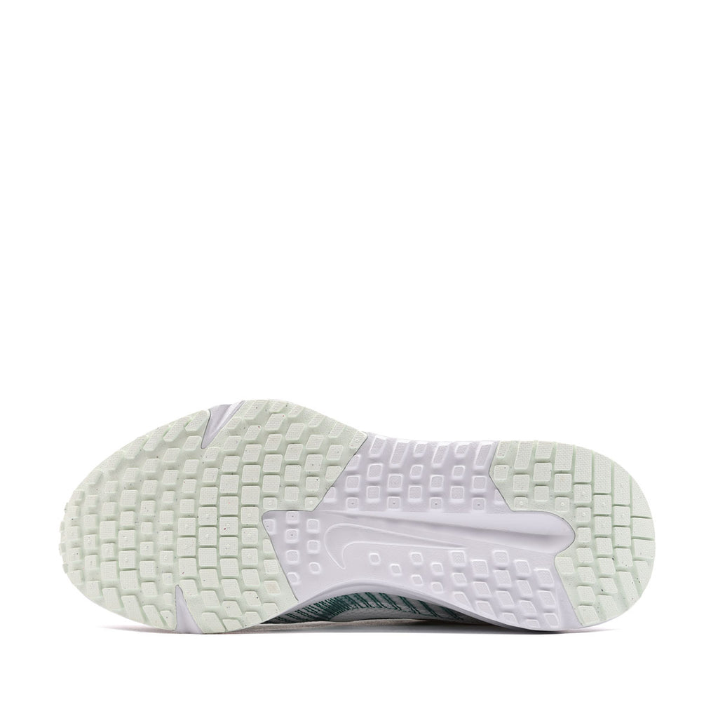 Nike Run Defy HM9593-122 Дамски маратонки